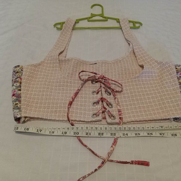 Very pretty redesigned lace-up tank top in polyester and wool, non-stretch - Picture 2 of 6